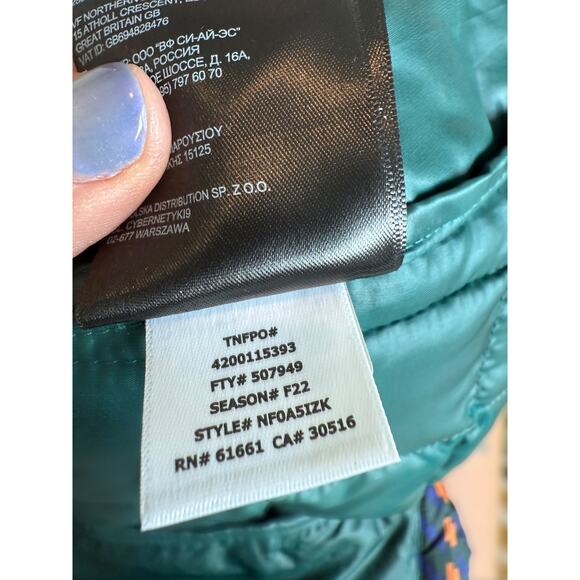 NWT The North Face Plaid Printed ThermoBall Eco Vest Blue Green Womens Sze Small - Picture 10 of 13